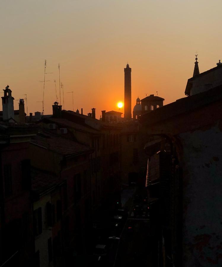 Healthy Flat Bologna - Tower Skyline View Apartment Exterior photo